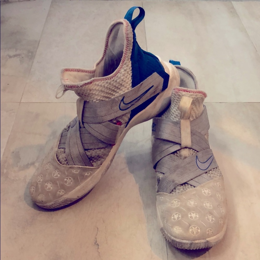 Nike Lebron Soldier Basketball Sneakers